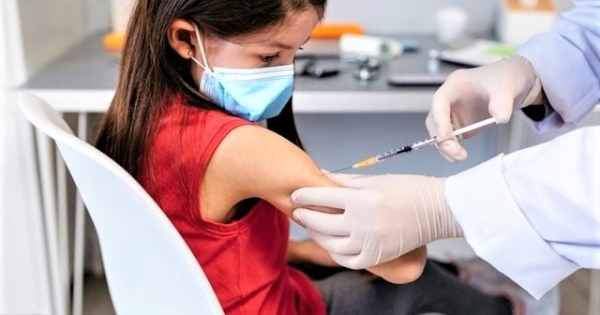 Những phản ứng nào có thể xảy ra đối với trẻ từ 5 - dưới 12 tuổi khi tiêm vaccine phòng COVID-19?