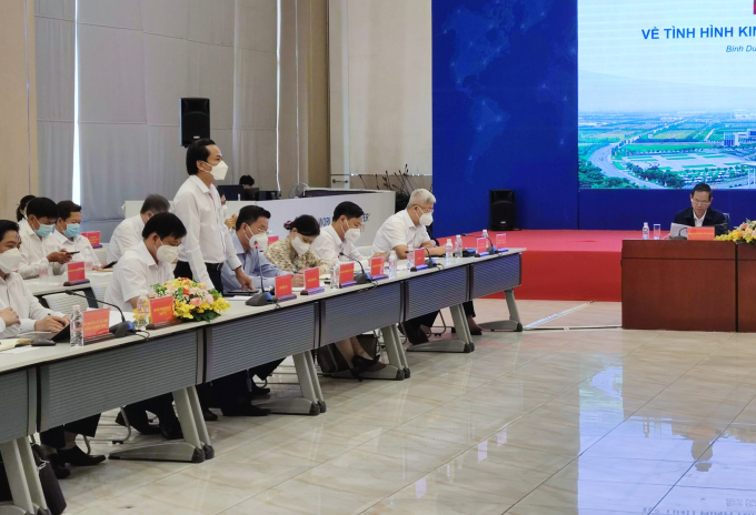 Đại diện Sở, ban, ngành thông tin về tình hình kinh tế - xã hội quý I năm 2022.