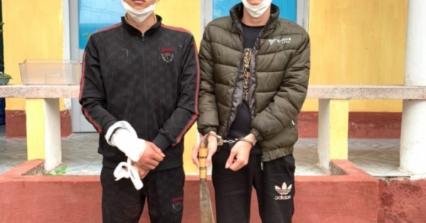 Quảng Ninh: Nghi vợ ngoại tình chồng rủ bạn cầm dao dằn mặt tình địch