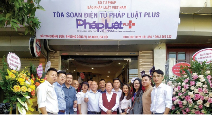 Sau gần 6 năm chính thức hòa mạng báo điện tử, đến nay Chuyên trang Điện tử Truyền thông Pháp luật Plus (Báo Pháp luật Việt Nam) đã khẳng định vị thế, thương hiệu, cũng như uy tín của mình trong lòng bạn đọc.