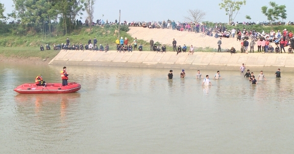 Thanh Hoá: Đã tìm thấy thi thể 5 học sinh đuối nước trên sông