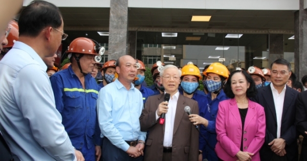 Tổng Bí thư Nguyễn Phú Trọng thăm cán bộ, công nhân lao động ngành than