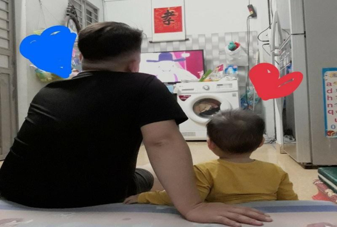 Anh Hoàng Linh chọn ở nhà với gia đình. ẢNh: Nhân vật cung cấp