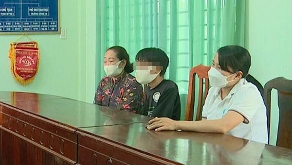 Lý Thái Ng. tại cơ quan điều tra. Ảnh: Công an tỉnh Đồng Tháp.