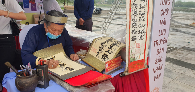 z3341933078744_c13c9e4fe619fbccb26590f53244560b