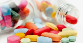 Tháo gỡ vướng mắc liên quan đến thủ tục thông quan thuốc nhập khẩu