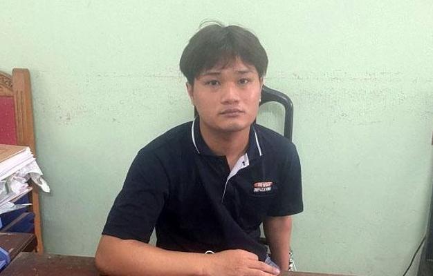 Vĩnh Phúc: Dùng dao uy hiếp nữ chủ quán điện thoại cướp tiền