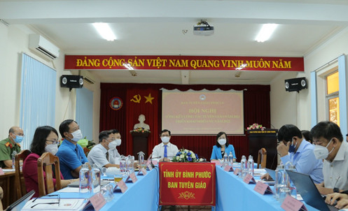 Các đại biểu tham dự hội nghị giao ban.