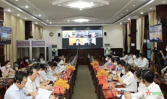 Toàn cảnh hội nghị.