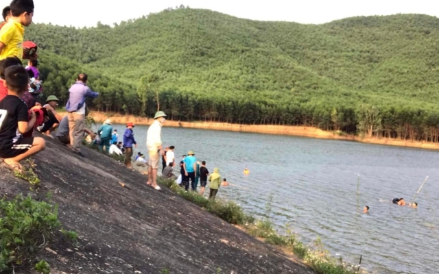 Thông tin mới nhất vụ việc 4 nữ sinh Nghệ An đuối nước tử vong khi đi tắm ở đập nước