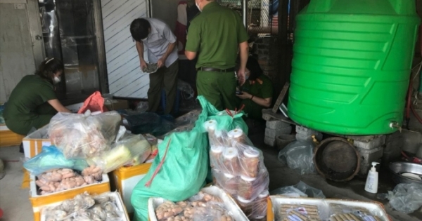 Phú Thọ: Phát hiện hơn nửa tấn thực phẩm không rõ nguồn gốc