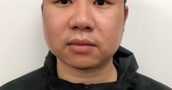 Khởi tố nam thanh niên chiếm đoạt 1,5 tỷ đồng của cô gái nhờ mua xe Mercedes cũ