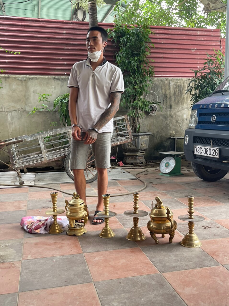 Đối tượng cùng tang vật vụ án