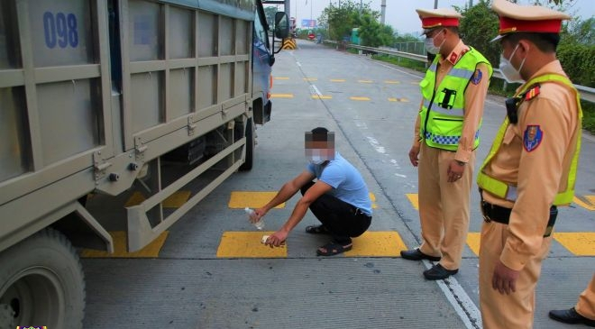 z3265572220462_4d369835bea180173ad773149b259a4a