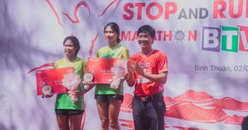 Hàng nghìn vận động viên tranh giải Marathon tại Bàu Trắng U&Me