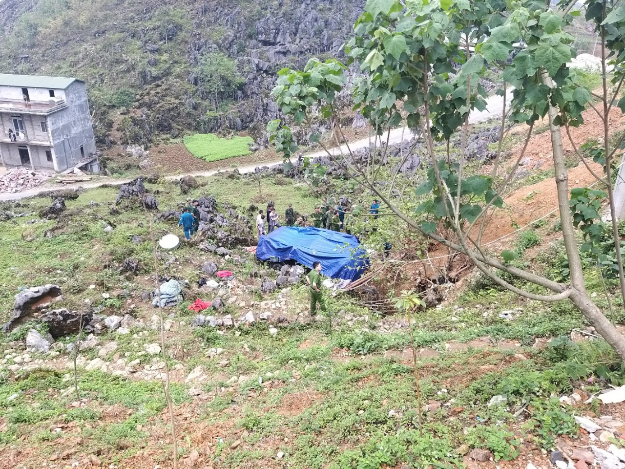 71562e756865b43bed74