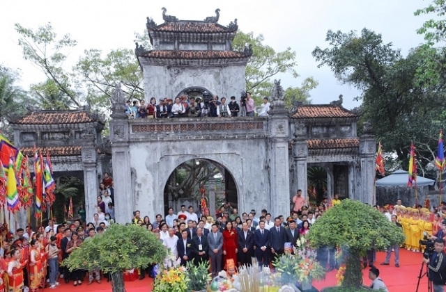 Thanh Hoá đón nhận danh hiệu di sản văn hoá phi vật thể quốc gia Lễ hội đền Bà Triệu