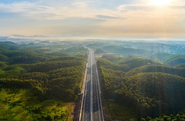 Quảng Ninh - Miền di sản