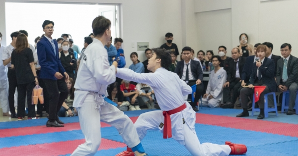 Sôi nổi Giải vô địch Karate Đại học Luật TP HCM mở rộng