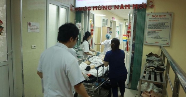 Tài xế ô tô tông 17 xe máy: Tập trung mọi nguồn lực cứu chữa các nạn nhân