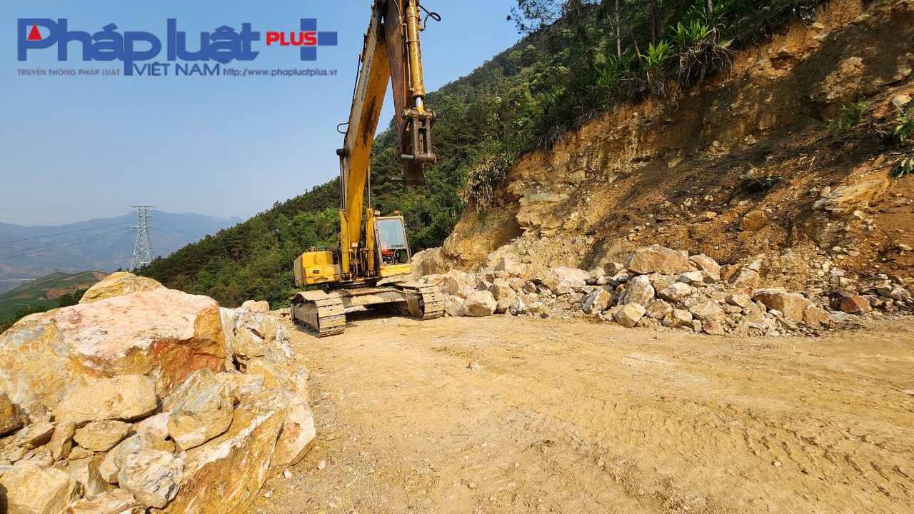 z4185265757425_efe7efa5de25e3b588bd4c5118a2a8f3-2232