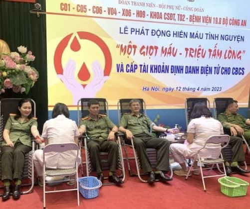 B7E4F561-549E-4248-BCFE-3C987BE0C3C6.