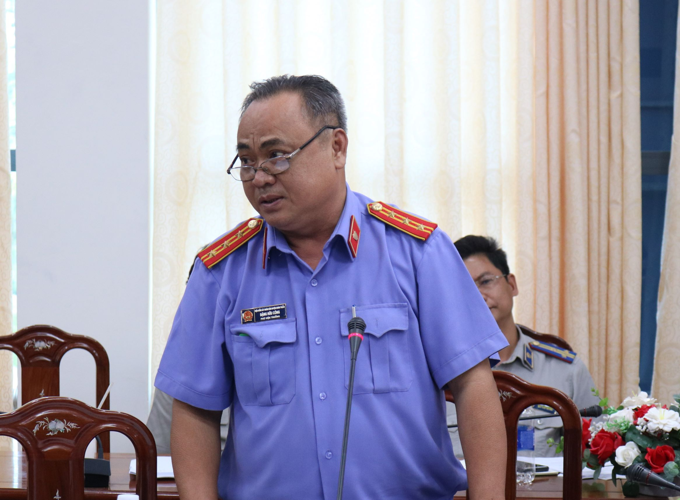 Nhiều lượt ý kiến đóng góp tại hội nghị.