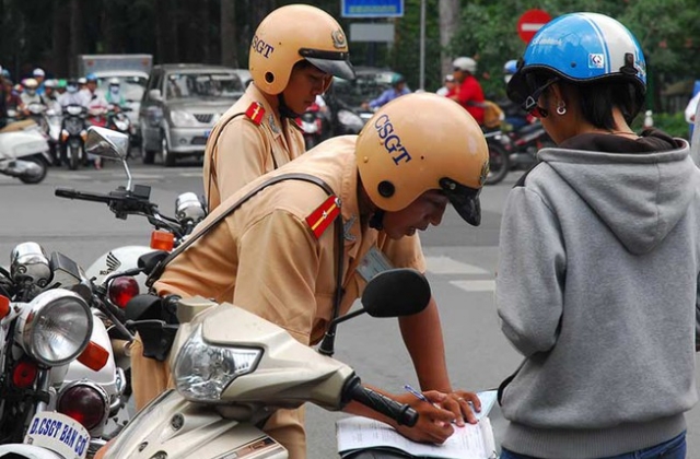 Hà Nội bố trí 57 chốt xử lý vi phạm giao thông trong dịp lễ 30/4-1/5
