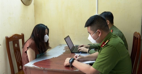 "Hot girl" sinh năm 1995 điều hành nhóm Telegram “Gia tộc Sâu” đã bị bắt