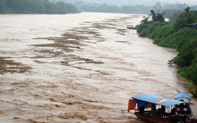 X&acirc;y dựng 2 dự &aacute;n thủy điện tr&ecirc;n s&ocirc;ng Hồng: Phải bảo đảm an to&agrave;n v&agrave; sinh kế người d&acirc;n