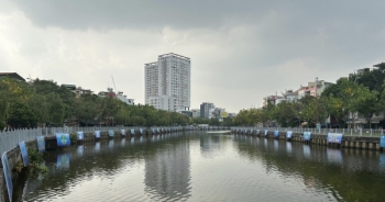 9 đội tham dự đua ghe ngo trên kênh Nhiêu Lộc