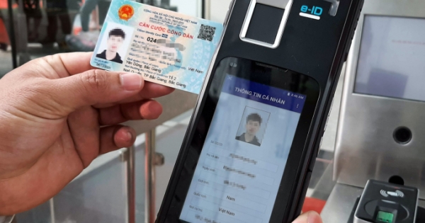 Tin vắn ngày 23/4: Có thể bị xử lý hình sự nếu mua, bán dữ liệu cá nhân; Ôn thi tốt nghiệp THPT trên truyền hình