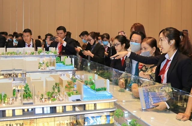 Doanh nghiệp bất động sản vẫn gặp nhiều kh&oacute; khăn