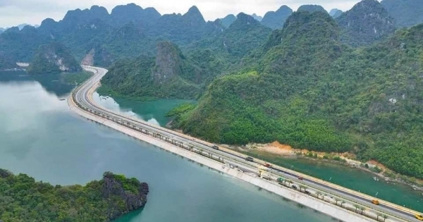 Quảng Ninh: Khánh thành tuyến đường bao biển đẹp nhất Việt Nam
