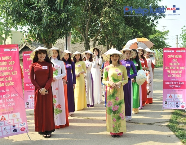 Ngắm loạt ảnh top 15 Người đẹp Ảnh Việt Nam khoe sắc trong t&agrave; &aacute;o d&agrave;i truyền thống