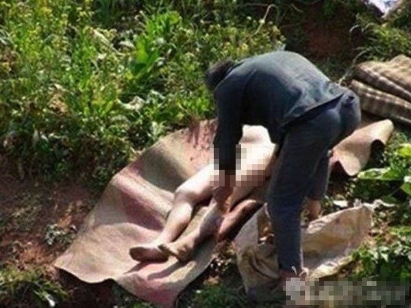 C&aacute;c vụ đ&agrave;o mộ, lấy tử thi ng&agrave;y một nhiều l&ecirc;n, lũ trộm ho&agrave;nh h&agrave;nh ng&agrave;y một ngang ngược