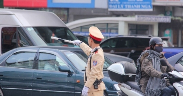 Không cho CSGT trưng dụng xe sẽ bị phạt thế nào?