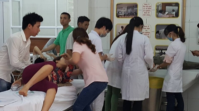 Li&ecirc;n tiếp c&aacute;c ca cấp cứu v&igrave; TNGT được đưa v&agrave;o nhập viện.