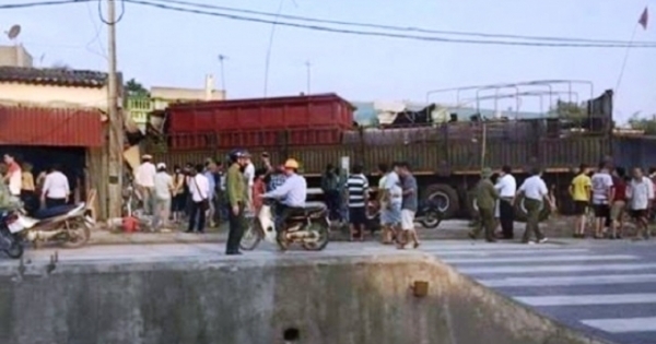 Thanh Hóa: Đang nấu ăn ở trong nhà thì tử vong vì bị ô tô đâm