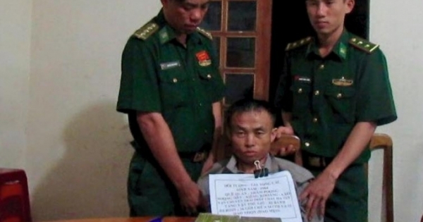 Bắt 1 đối tượng người Lào vận chuyển số lượng lớn ma túy