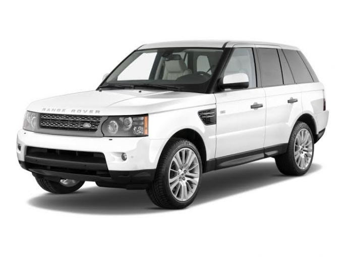 CQĐT cho rằng bị can H&ugrave;ng đ&atilde; cầm cố chiếc xe Range Rover Sport HES nhưng giấy nhận tiền th&igrave; kh&ocirc;ng thể hiện việc c&oacute; xe, m&agrave; cũng chẳng c&oacute; ai t&ecirc;n H&ugrave;ng.