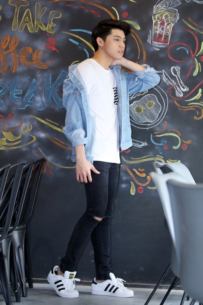 Noo Phước Thịnh cuốn h&uacute;t với gu thời trang khỏe khoắn