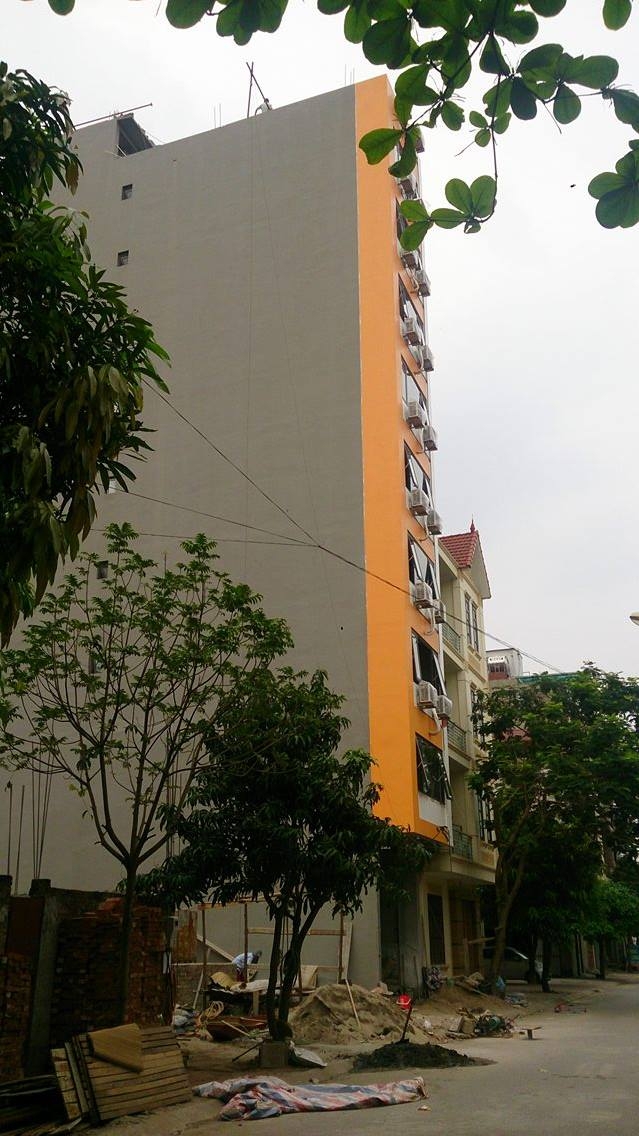 Một c&ocirc;ng tr&igrave;nh khủng vi phạm TTXD, c&ocirc;ng nh&acirc;n vẫn đang ho&agrave;n thiện.