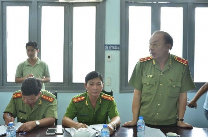 Trung tướng L&ecirc; Đ&ocirc;ng Phong tại buổi khen thưởng.