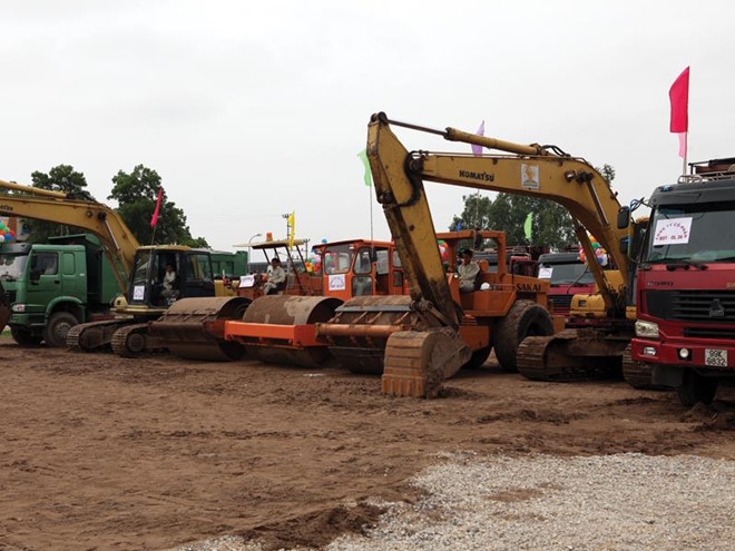 Khả năng huy động thiết bị thi c&ocirc;ng thực tế l&agrave; một trong những ti&ecirc;u ch&iacute; quan trọng để đ&aacute;nh gi&aacute; năng lực nh&agrave; thầu x&acirc;y lắp. Ảnh: Anh Minh