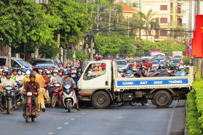Giao th&ocirc;ng v&agrave;o trung t&acirc;m th&agrave;nh phố &ugrave;n tắc nghi&ecirc;m trọng.