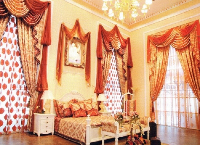 Mẫu r&egrave;m cửa phong c&aacute;ch sang trọng.