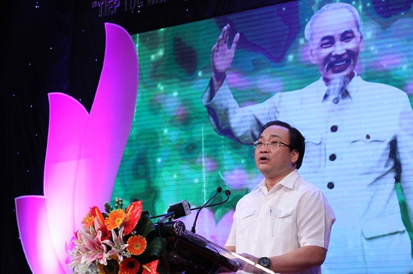 &Ocirc;ng Ho&agrave;ng Trung Hải muốn c&aacute;n bộ th&agrave;nh phố phải khắc phục nhận thức &ldquo;H&agrave; Nội kh&ocirc;ng vội được đ&acirc;u&rdquo;.