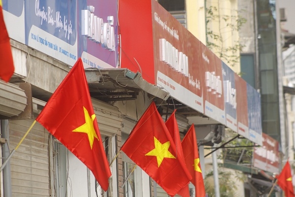 Được biết, kinh ph&iacute; để l&agrave;m những biển hiệu n&agrave;y do UBND TP H&agrave; Nội hỗ trợ.