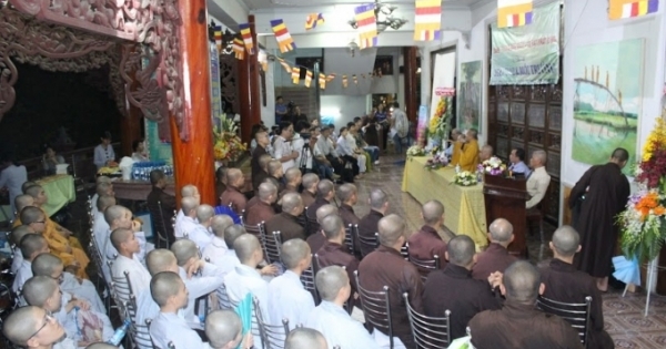 Khai mạc triển lãm tranh, tượng và cổ vật phật giáo